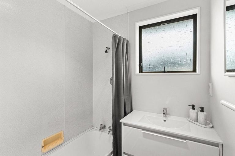 Photo of property in 23a Stoke Street, Westown, New Plymouth, 4310