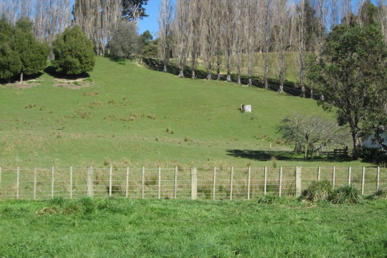 Photo of property in 43 Ongo Road, Hunterville, 4730