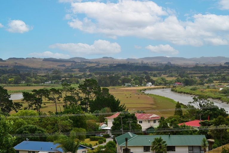 Photo of property in 30 Hand Road, Helensville, 0800