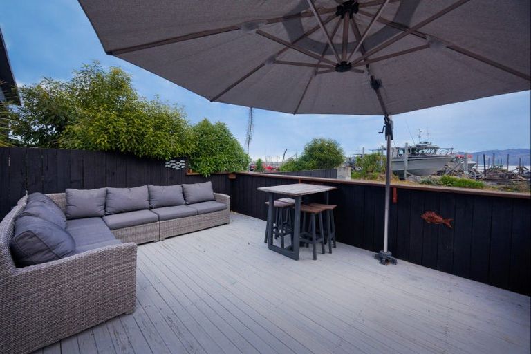 Photo of property in 12 Moa Road, South Bay, Kaikoura, 7300