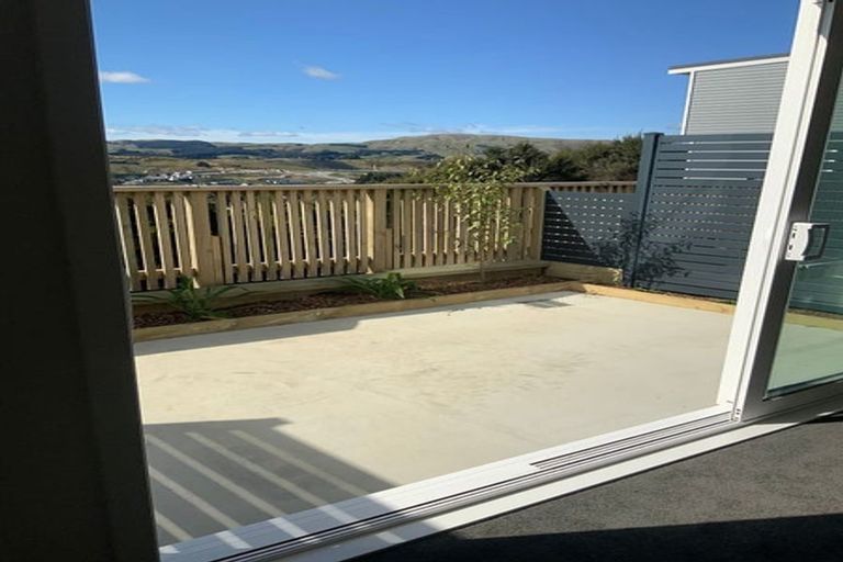 Photo of property in 12/30 Adventure Drive, Whitby, Porirua, 5024