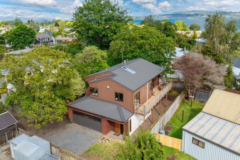 Photo of property in 2/11 Kereru Street, Two Mile Bay, Taupo, 3330