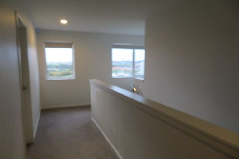 Photo of property in 70 Pencaitland Drive, Flat Bush, Auckland, 2019