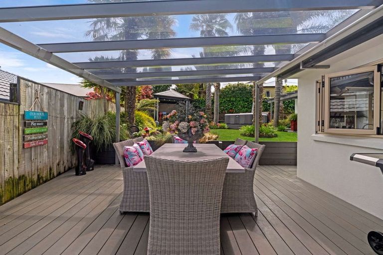 Photo of property in 62 Cairns Crescent, Rototuna, Hamilton, 3210