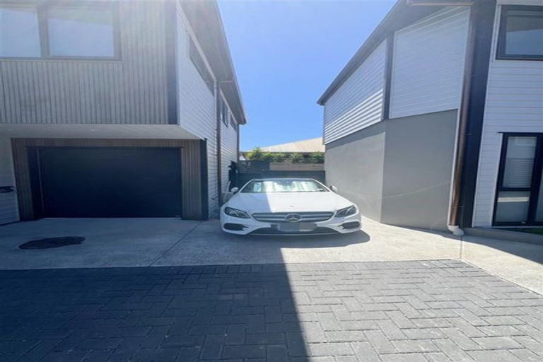 Photo of property in 81a Matipo Road, Mairangi Bay, Auckland, 0630