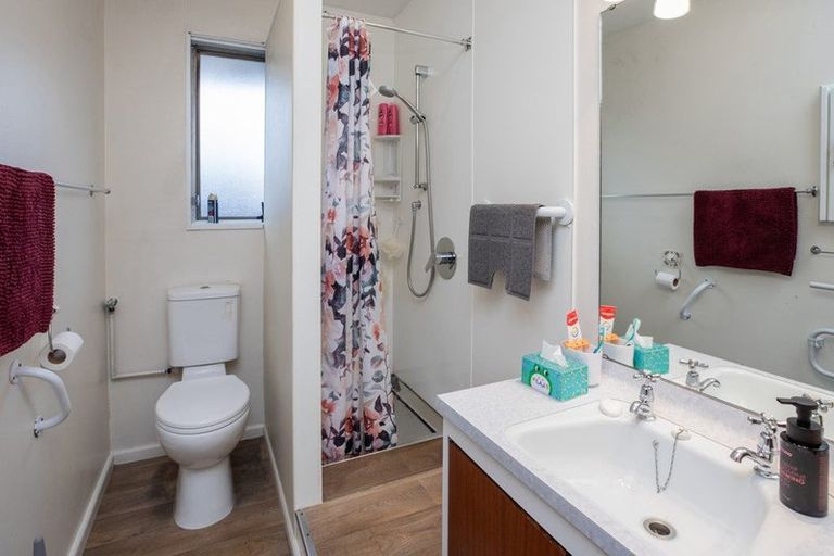 Photo of property in 4/71 Hills Road, Edgeware, Christchurch, 8013