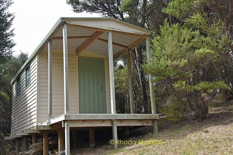 Photo of property in 17 Te Wairoa Lane, Tinopai, Matakohe, 0593