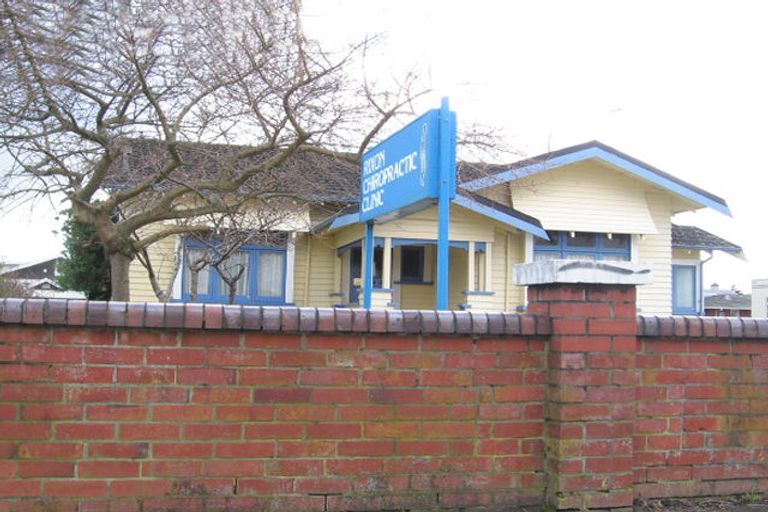Photo of property in Rixon Chiropractic Clinic, 439 Featherston Street, Palmerston North, 4414