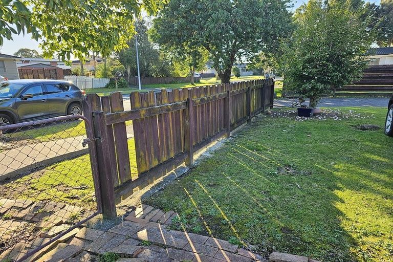 Photo of property in 5 Luanda Drive, Ranui, Auckland, 0612