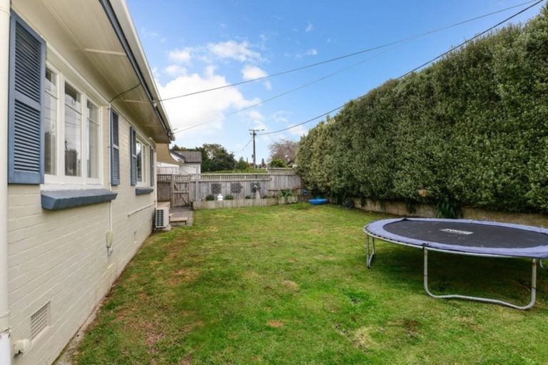 Photo of property in 15 Windsor Road, Maeroa, Hamilton, 3200