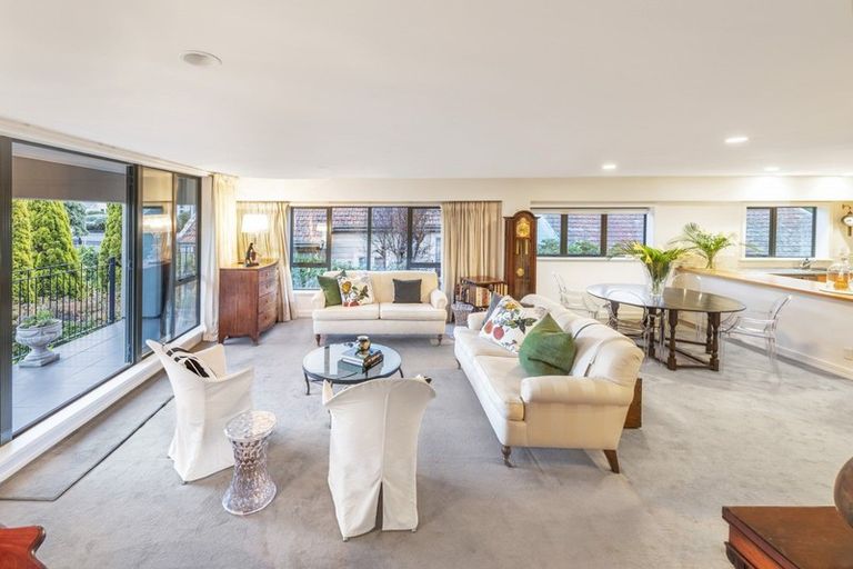 Photo of property in 6/28 Hobson Street, Thorndon, Wellington, 6011