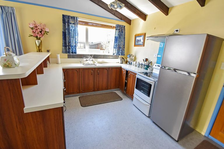 Photo of property in 2 Keene Place, Omarama, 9412