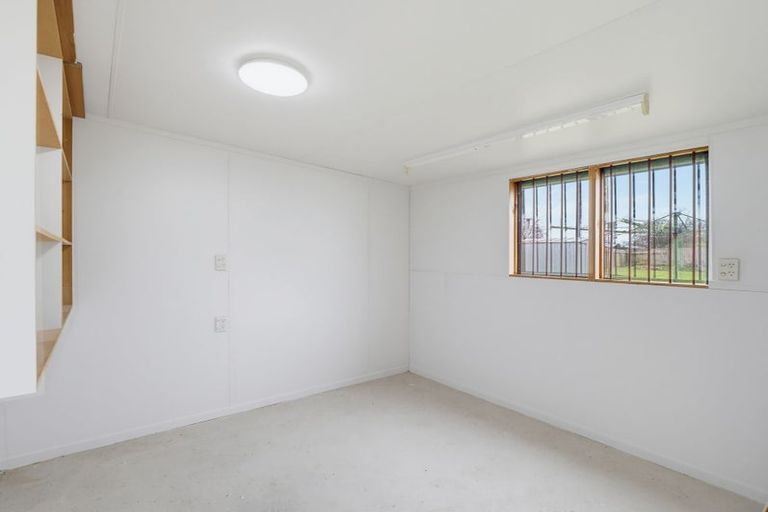Photo of property in 18 Capri Place, Awapuni, Palmerston North, 4412