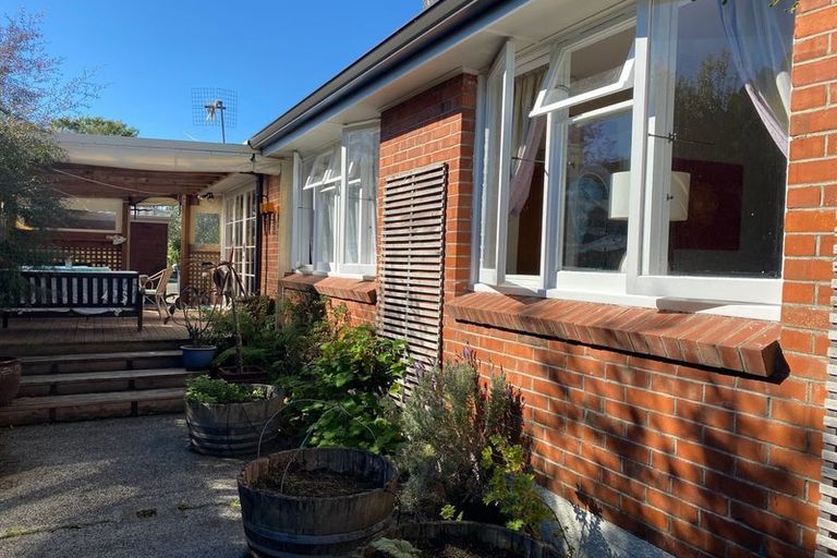 Photo of property in 30 Thomson Street, West End, Palmerston North, 4412