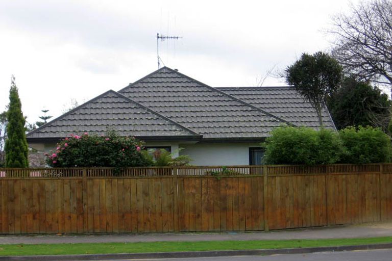 Photo of property in 67 Park Road, West End, Palmerston North, 4412