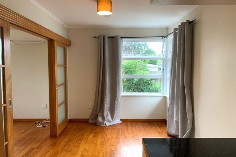 Photo of property in 46 Stott Avenue, Birkdale, Auckland, 0626