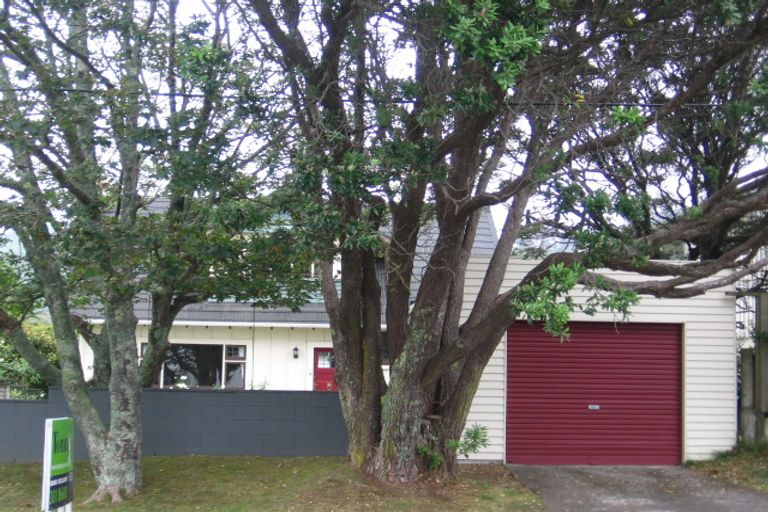 Photo of property in 4 Izard Road, Khandallah, Wellington, 6035