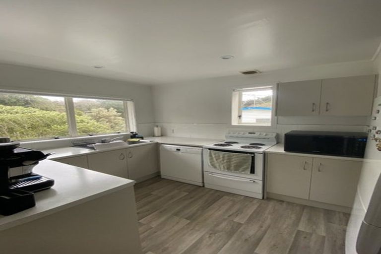 Photo of property in 118 Middleton Road, Churton Park, Wellington, 6037