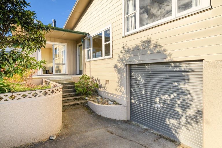 Photo of property in 17 Mcclure Street, Feilding, 4702