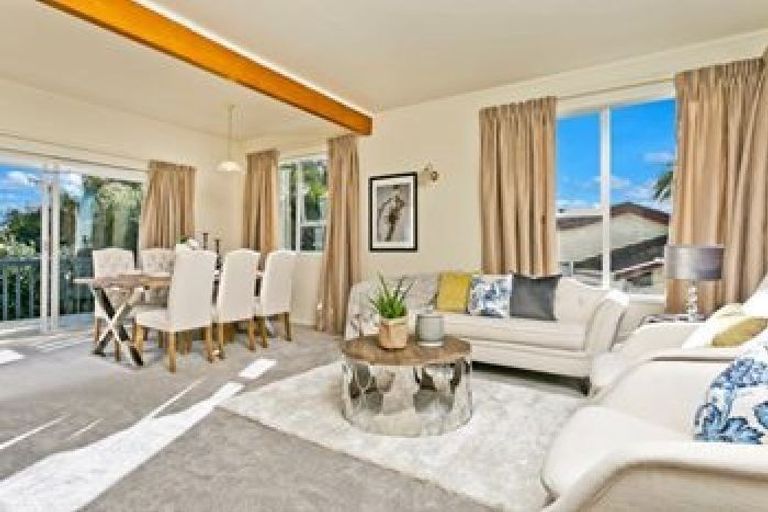 Photo of property in 129 Arran Road, Browns Bay, Auckland, 0630