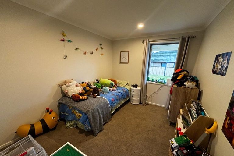 Photo of property in 17 Waitaha Place, Bell Block, New Plymouth, 4312