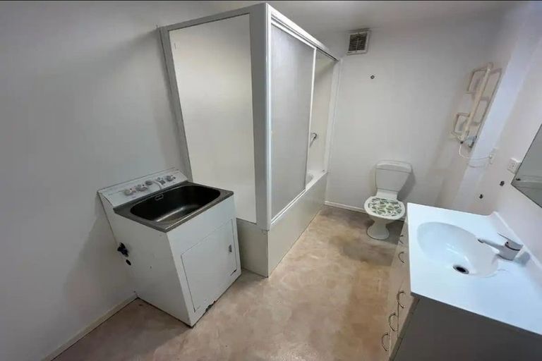 Photo of property in 82d Verbena Road, Birkdale, Auckland, 0626