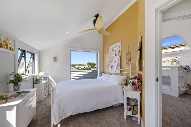 Photo of property in 51 Milford Road, Milford, Auckland, 0620