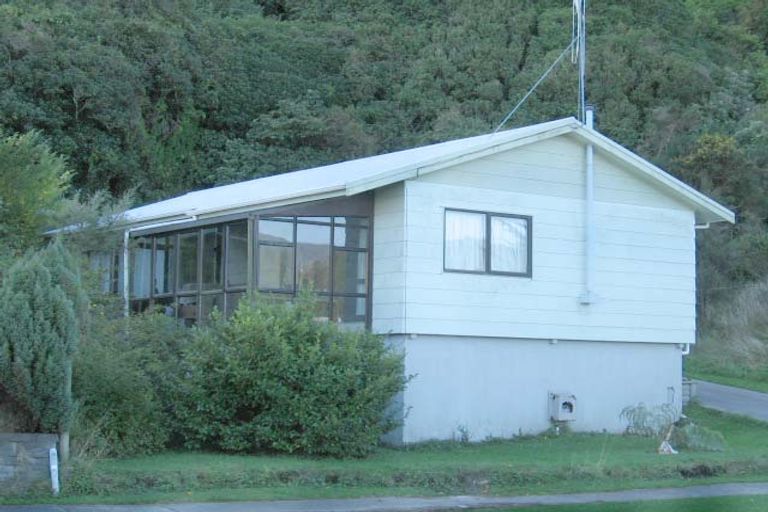 Photo of property in 107 Gillespies Road, Birchville, Upper Hutt, 5018