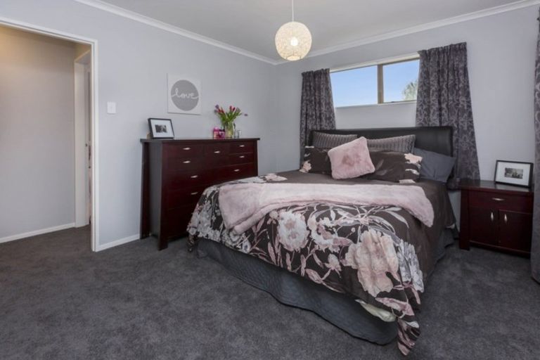 Photo of property in 7 Tapestry Grove, Silverstream, Upper Hutt, 5019