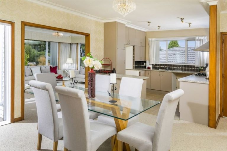 Photo of property in 77 Colwill Road, Massey, Auckland, 0614