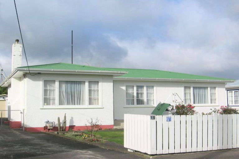 Photo of property in 19 Andrew Street, Feilding, 4702