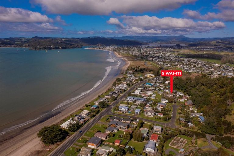 Photo of property in 5 Wai-iti Terrace, Whitianga, 3510