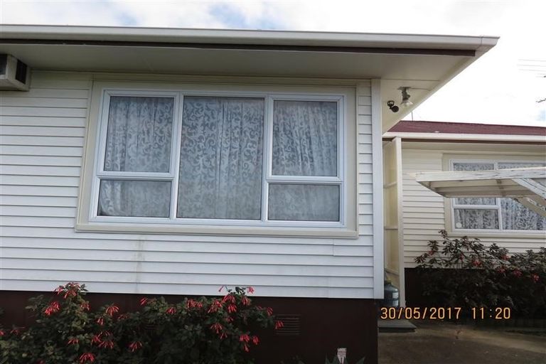 Photo of property in 5a Surrey Street, Hawera, 4610