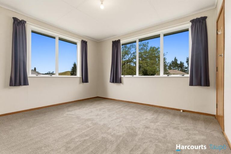 Photo of property in 34 Rata Street, Wairakei, Taupo, 3332