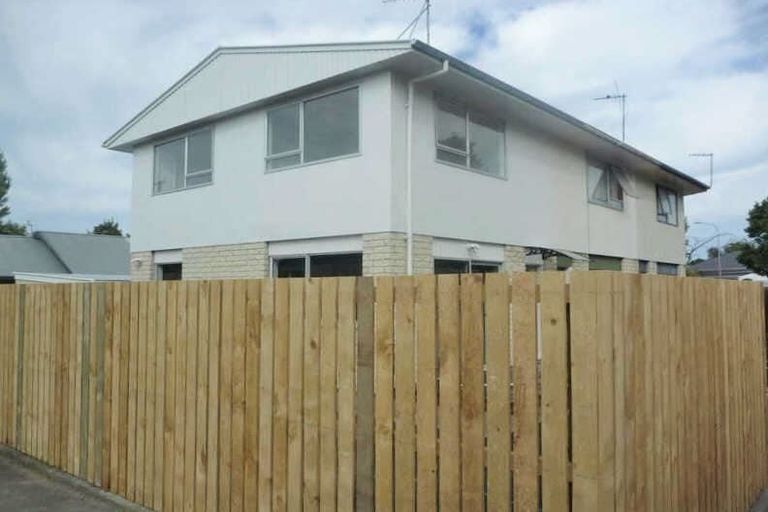 Photo of property in 1/14 Church Square, Addington, Christchurch, 8024