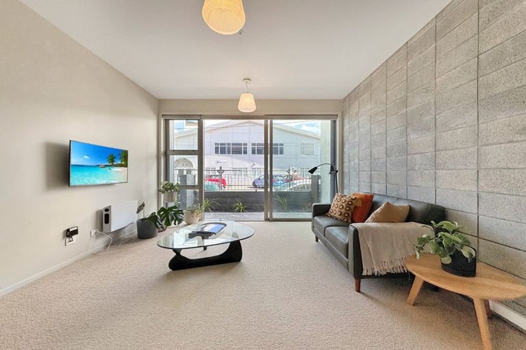 Photo of property in Vela Apartments, 3/2g Campbell Terrace, Petone, Lower Hutt, 5012