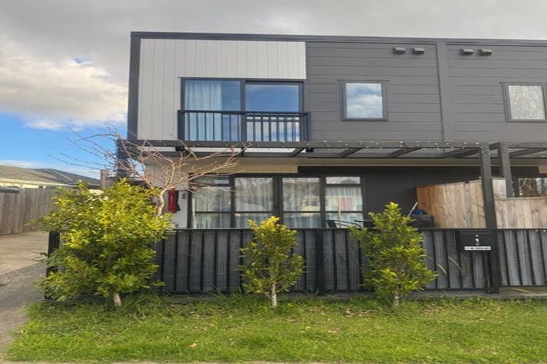 Photo of property in 1d Shamrock Lane, Te Atatu Peninsula, Auckland, 0610