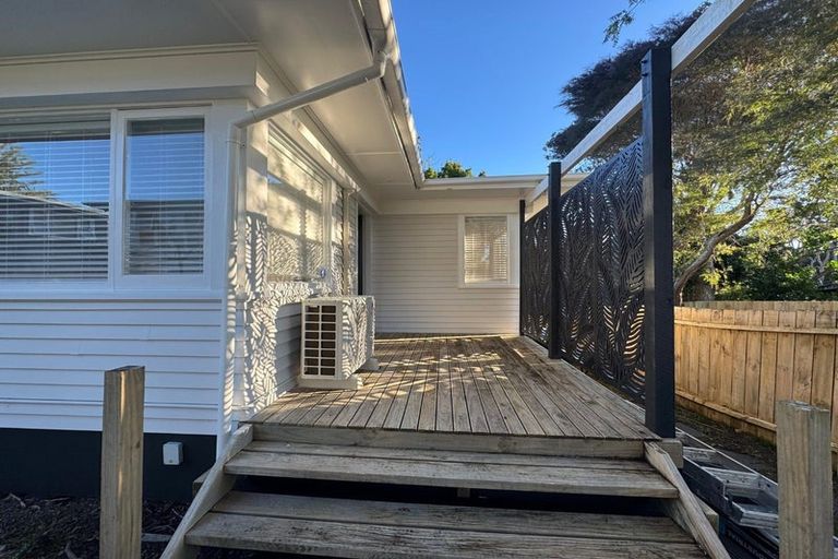 Photo of property in 147 Lancaster Road, Beach Haven, Auckland, 0626