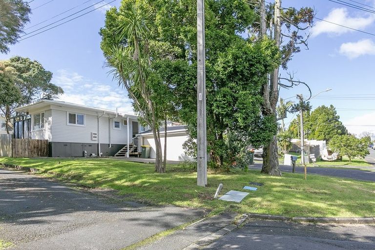 Photo of property in 147 Lancaster Road, Beach Haven, Auckland, 0626