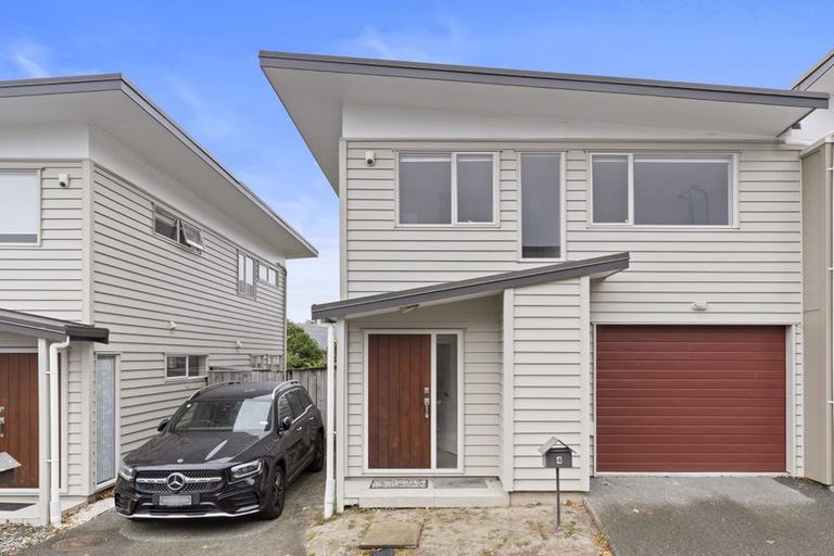 Photo of property in 4/45a Swanson Road, Henderson, Auckland, 0610