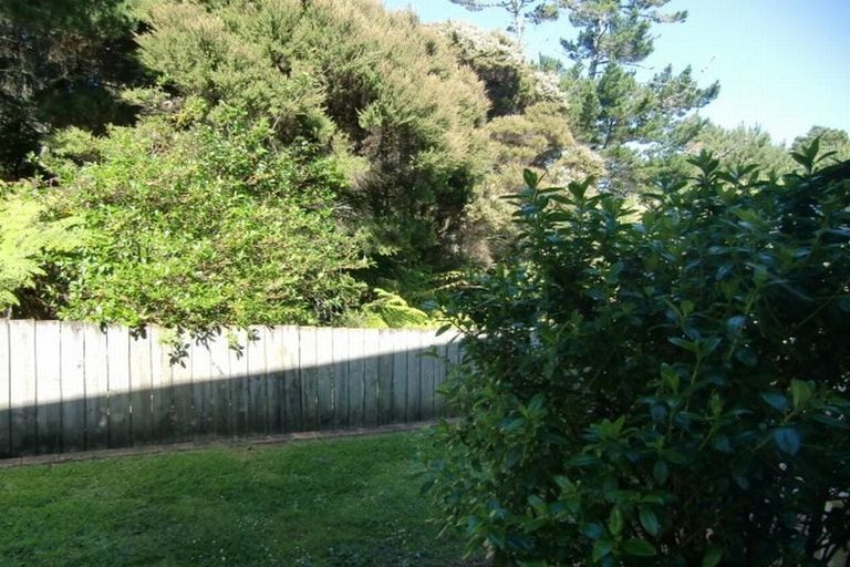 Photo of property in 2/15 Mandica Place, Sunnynook, Auckland, 0632
