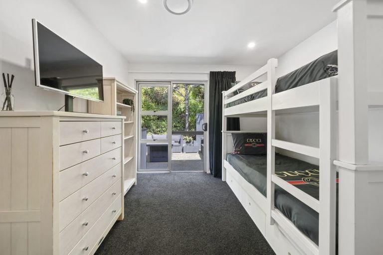 Photo of property in 99 Akaroa Drive, Maupuia, Wellington, 6022