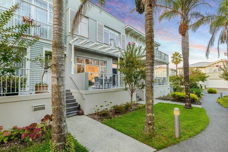 Photo of property in 36 Parkside Drive, Orewa, 0931