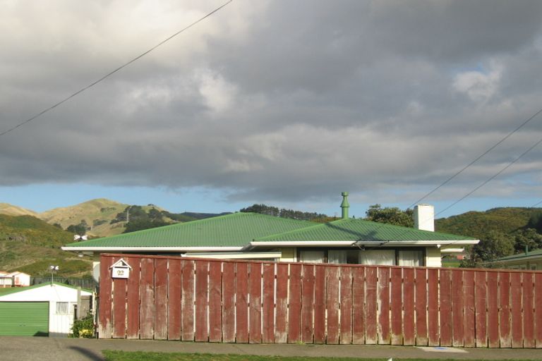 Photo of property in 22 Driver Crescent, Cannons Creek, Porirua, 5024