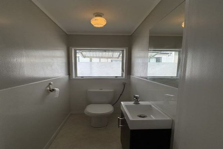 Photo of property in 206 Ti Rakau Drive, Pakuranga Heights, Auckland, 2010