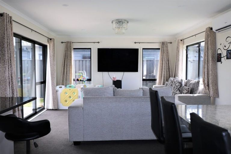 Photo of property in 55 Buddle Road, Wallaceville, Upper Hutt, 5018