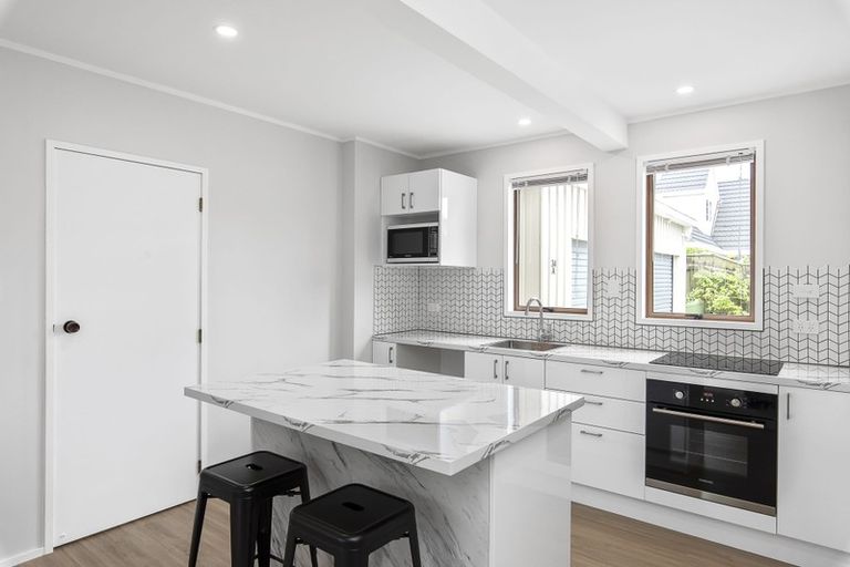 Photo of property in 34a Andrew Street, Waikanae, 5036