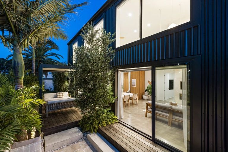 Photo of property in 476 Hibiscus Coast Highway, Orewa, 0931