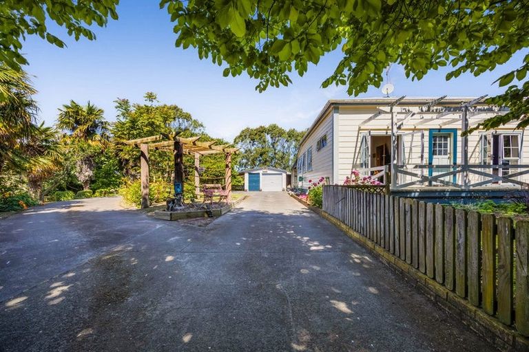 Photo of property in 210 Turuturu Road, Hawera, 4674