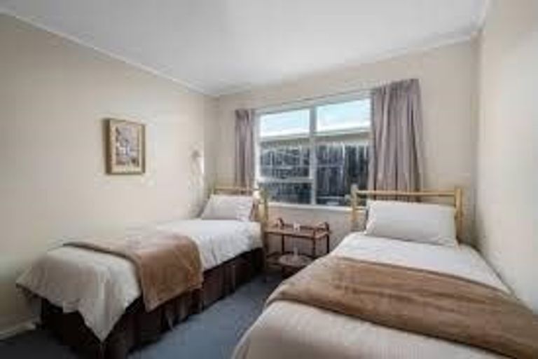 Photo of property in 7 Reeves Road, Acacia Bay, Taupo, 3330